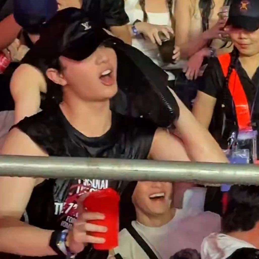 🫧 bambam2b.exe tweet media