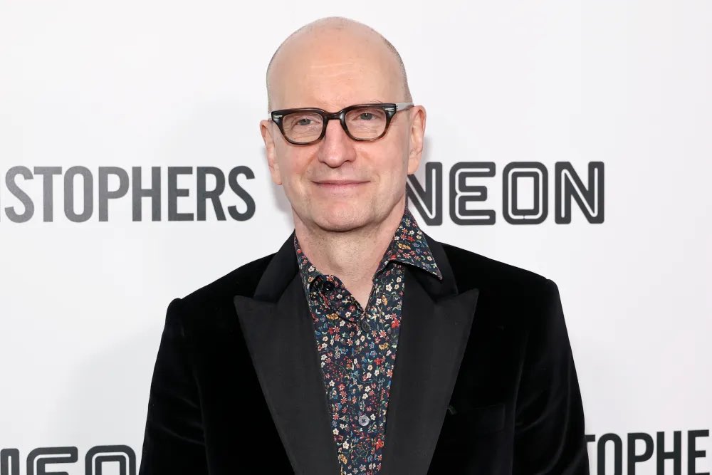 sw_holocron's tweet photo. Steven Soderbergh says THE HUNT FOR BEN SOLO “was going to be the biggest thing [he’s] ever attempted to make.”

“I was excited about working on a big canvas.”

(Source: https://t.co/YujXgOttRm) https://t.co/Zz2SxFFehk