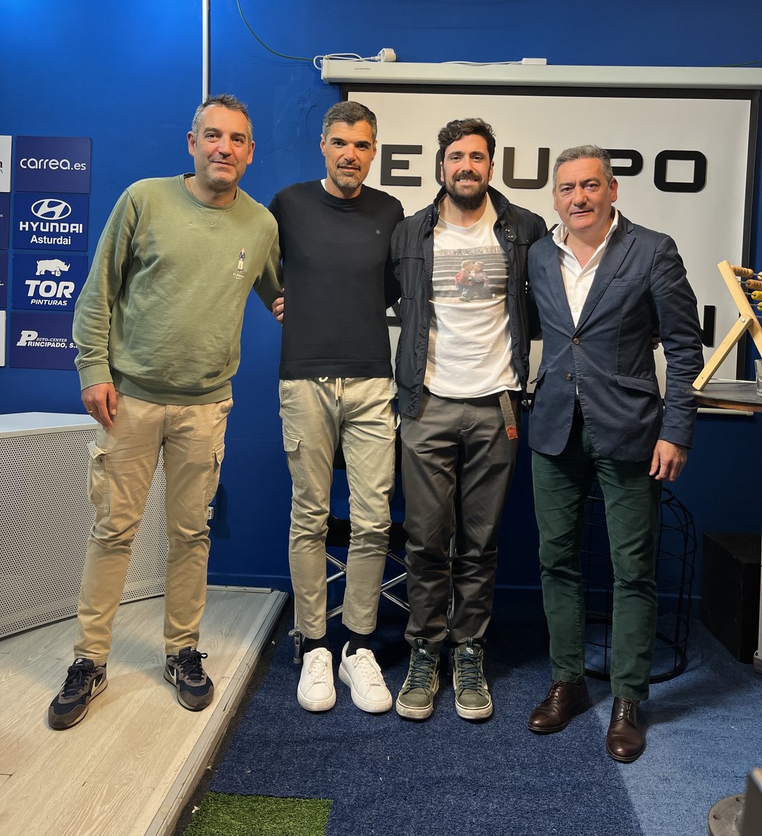 ACPrincipado's tweet photo. 🚨HOY EN #JuegoDeDos  nos han visitado nuestros #patrocinadores
❄️José Carlos Méndez de JL refrigeración
🍦Jesús Valdés de Diego Verdú
🚗Luis Ardit de Huyndai Asturdai
🖌David Folgueira de Tor Pinturas

No te pierdas la #tertulia a las 22:00 solo en #acprincipadotv https://t.co/XjGiiAlxRG