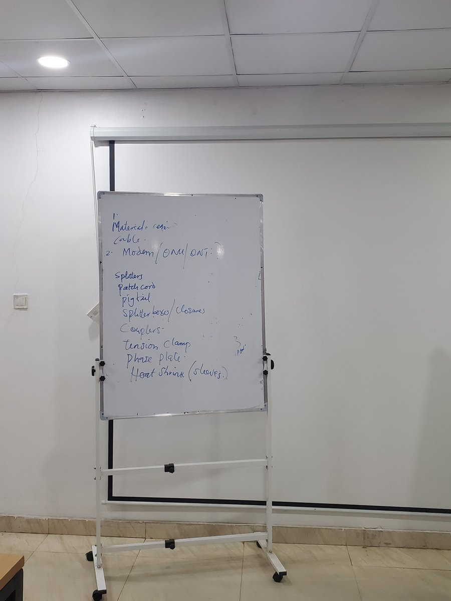 baba_tutideux's tweet photo. Day 05 at FiberOne training focused on maintenance and troubleshooting in fiber optic networks, taught by Mr. Ibrahim Salami and Mr. Muideen Adeleke.
Another practical step in understanding reliable connectivity.
#FiberOne #TechnicalTraining https://t.co/I9ONByecCa