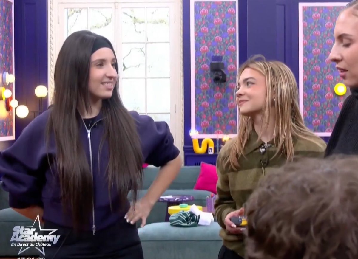 ‎ ‎so tweet media