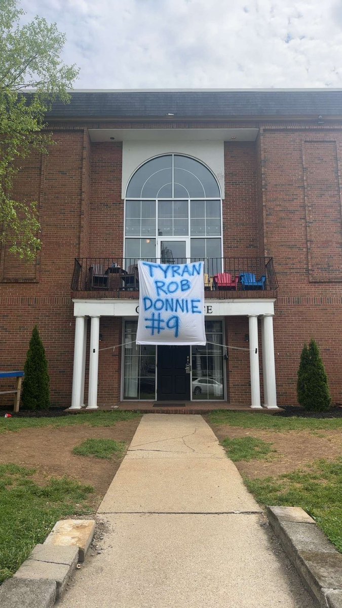 OldRowKentucky's tweet photo. Our fanbase is awesome https://t.co/d4TdrTXKjG