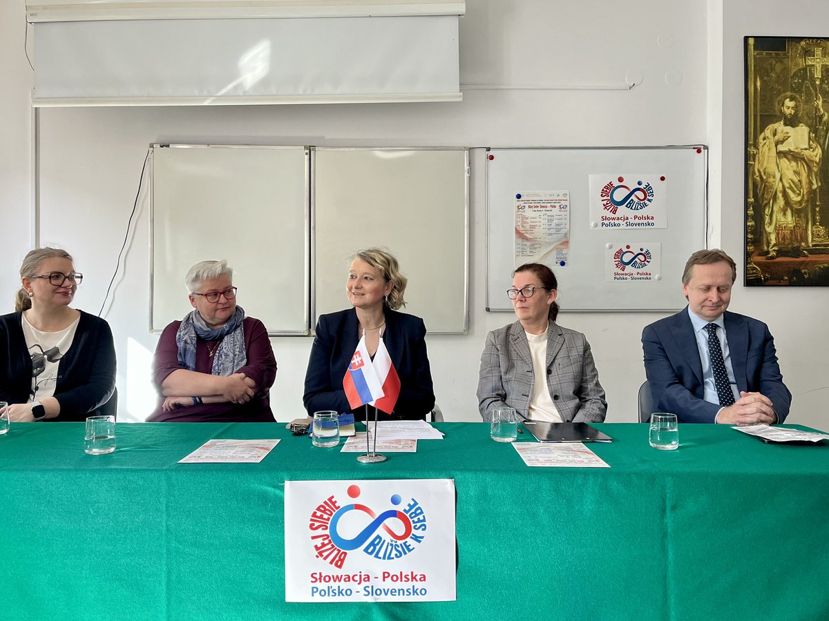 Slovak Embassy in Poland tweet media