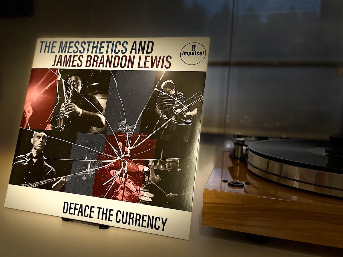 spusavec's tweet photo. Deface the Currency
.
.
The Messthetics and James Brandon Lewis
.
.
#themesstheticsandjamesbrandonlewis #vinyl #jazzmusic #music #projectturntable #themessthetics #jamesbrandonlewis #dynaudio #hanasl2 #atollelectronique https://t.co/OPiv7CDkzP
