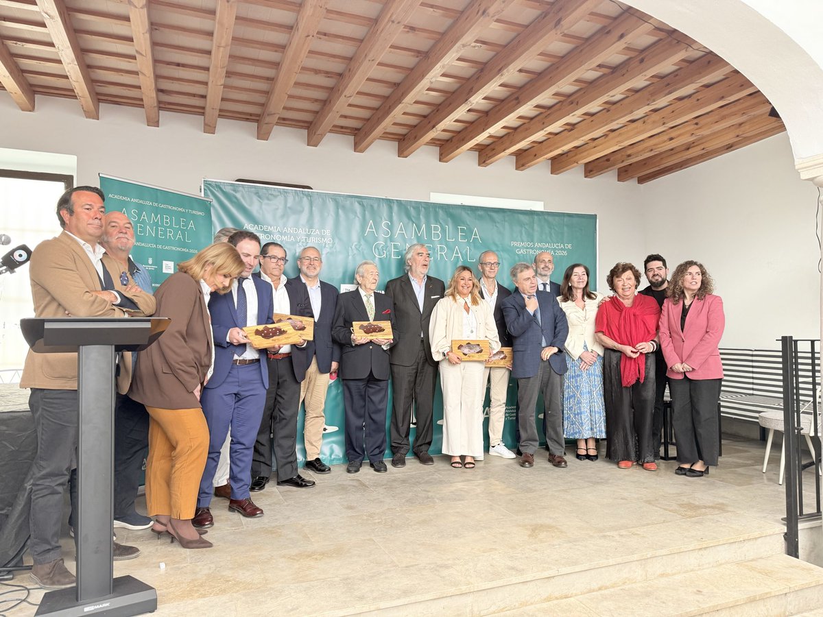 Premios <a href="/andgastrotur/">Andalucía Gastronomía</a>  2026 <a href="/Pedroaguijime/">Pedro Aguilera</a> <a href="/MantuaIR/">Mantúa ⭐️</a> <a href="/alfonsocatering/">Alfonso Catering</a>  <a href="/ELubimar/">EsterosLubimar</a>  <a href="/bodegaselmonte/">Bodegas EL MONTE</a>  <a href="/GURMECadiz/">Gurmé Cádiz</a>