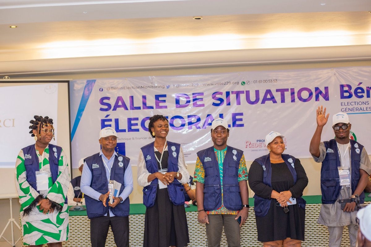 Au PV01/PLACE PUBLIQUE SOKOMEY GUEKON/SOKOMEY /ZONE U/GANVIE/SO-AVA/ATLANTIQUE, le scrutin a été clôturé précocement à 13 heures avec un démarrage du dépouillement avant d’être réouvert à 14 heures après contestation d’une électrice.
#vote229 #wasexo #Presidentielle2026