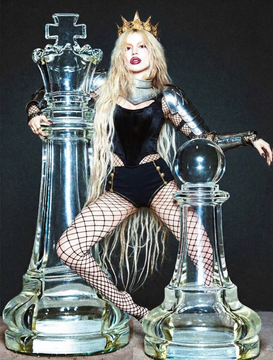 d0ntclickplay's tweet photo. Classy, timeless, not what you think ♟️
KiLL iT QUEEN 👑🗡️ OUT NOW 

https://t.co/Z1YWBkvPLu https://t.co/7L2Nn4x4Hb