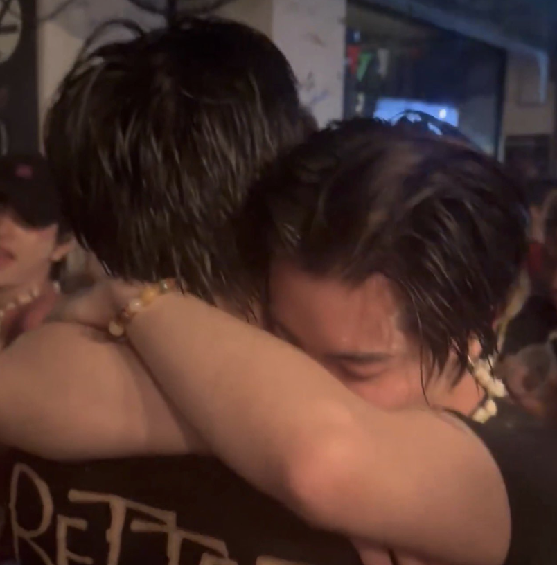 pol!★🦡 tweet media