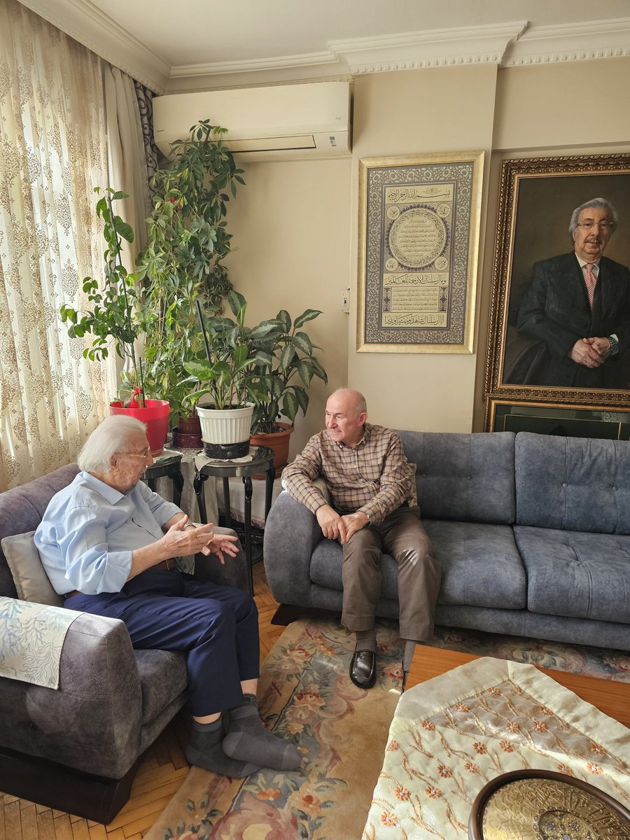 Ahmet Şimşirgil tweet media