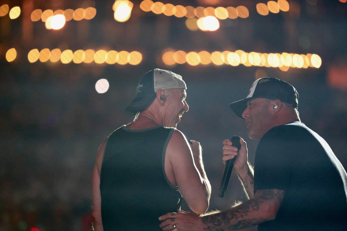 Kenny Chesney tweet media