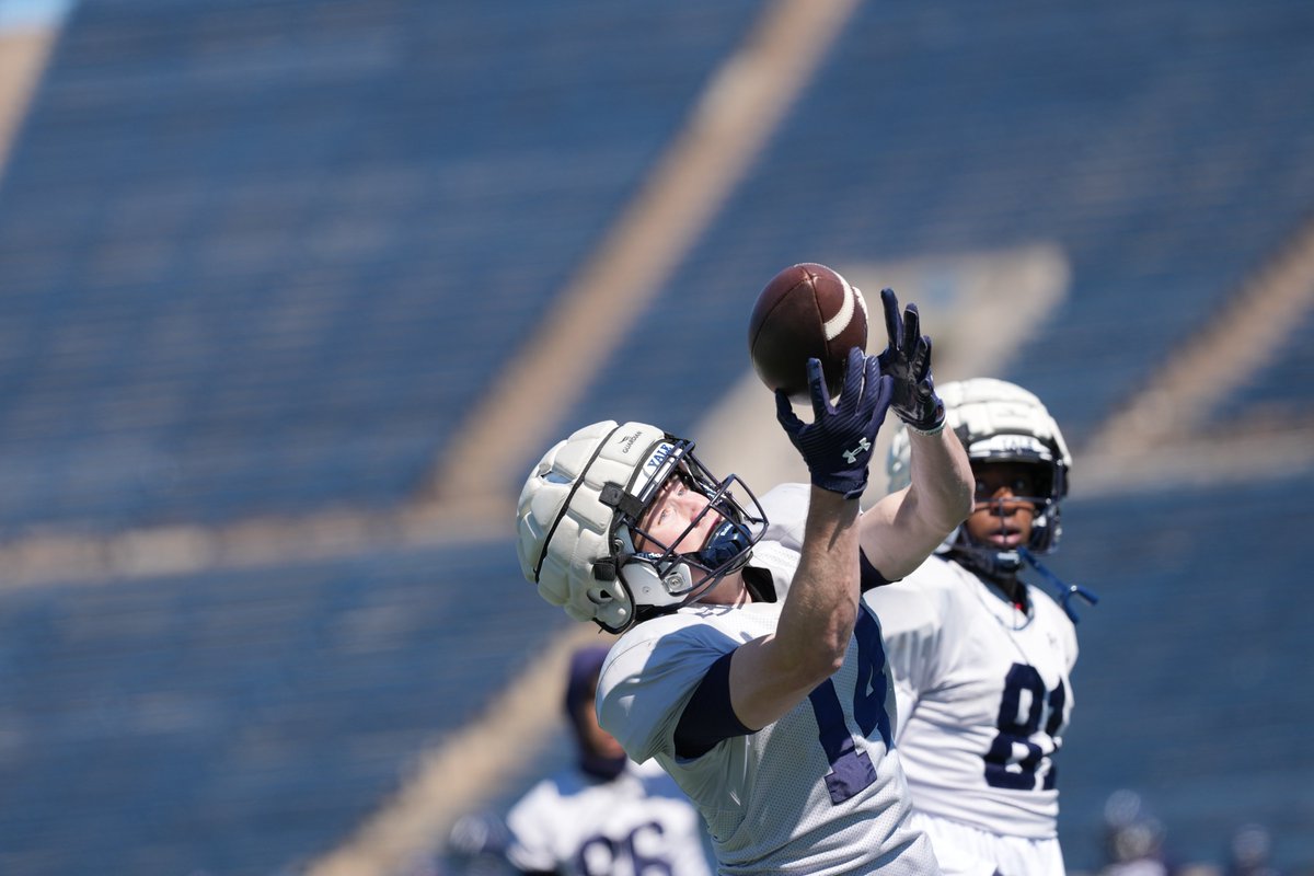Yale Football tweet media