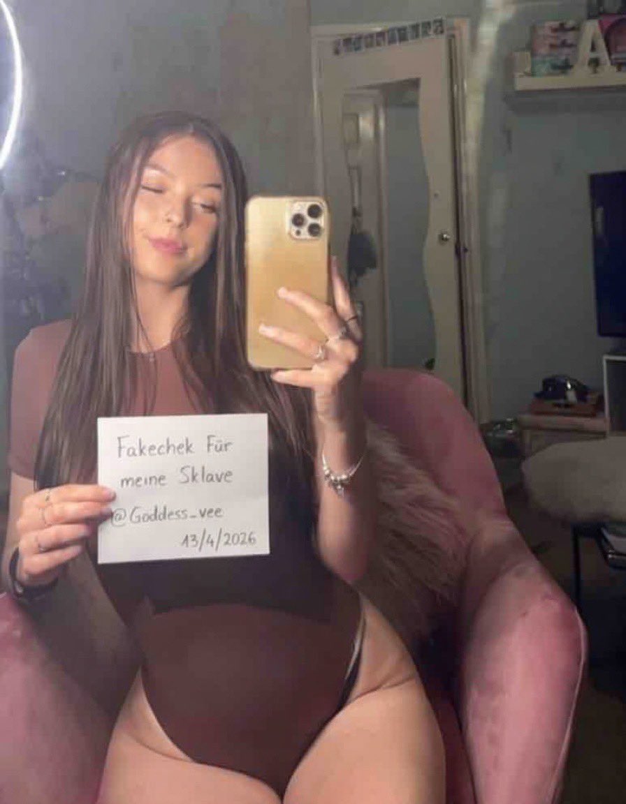 Goddess Vee tweet media