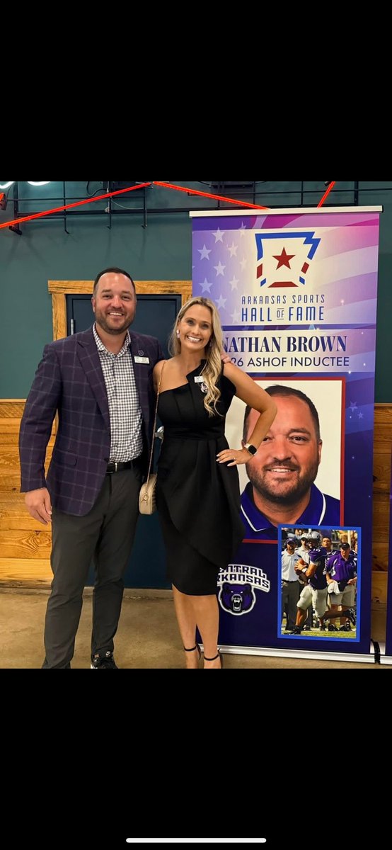NathanBrownUCA's tweet photo. Thankyou to the @arkshof for a first class incredible weekend. It was a great honor to represent @UCA_Football @UCAAthletics @ucabears #BearClawsUp https://t.co/LzriBTAZ8d
