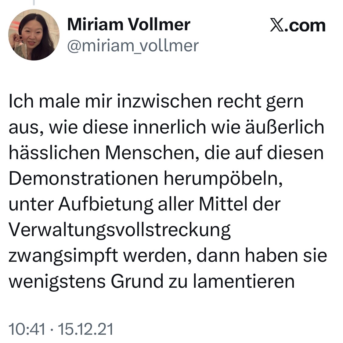 TomBayou tweet media