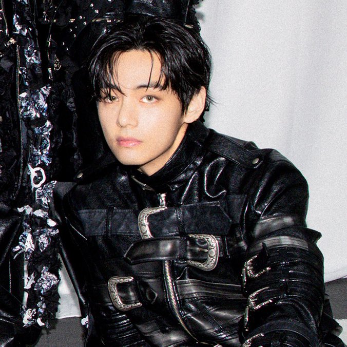 About Taehyung tweet media