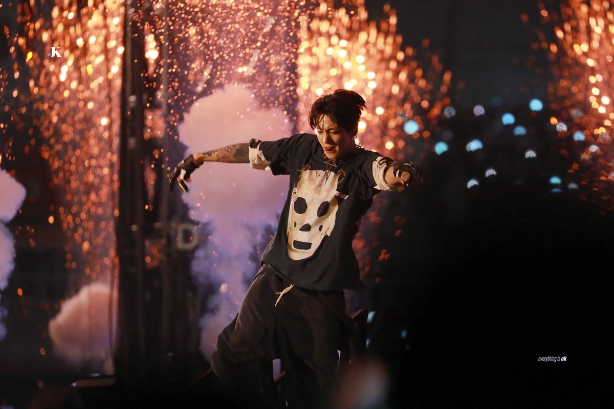 정국⋆ tweet media