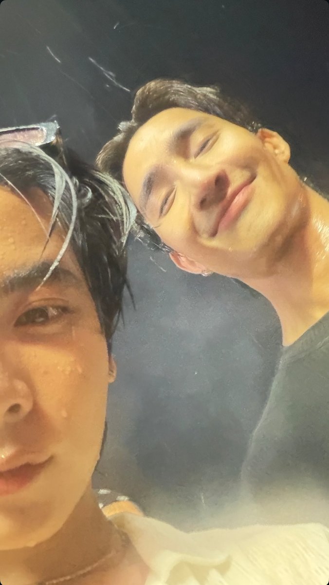 𝑯𝒐𝒏𝒈.𝒔𝒕 เอิร์ทมิกซ์ | แจ็คดีนดีกันยัง ◡̈꙳ tweet media