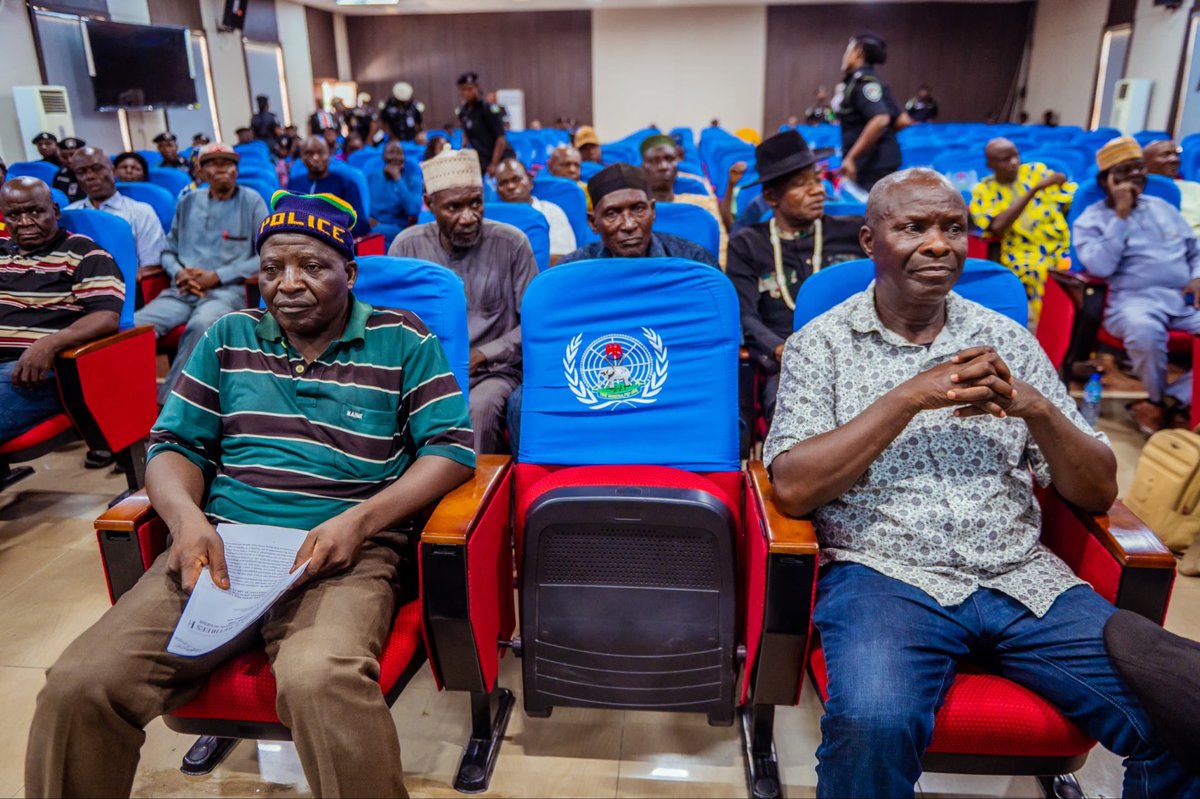 LMT767's tweet photo. Pictures: The Inspector General of @PoliNG , @TunjiDisu1 
today personally met with aggrieved retired police officers who had come to protest at the Force Headquarters in Abuja over outstanding payments. https://t.co/vw2rsUt8Bt