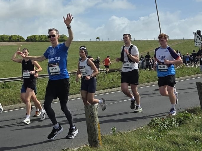 GreenCharles's tweet photo. Much to my delight I did the Brighton Marathon yesterday, 11 minutes faster than last year in 4 hrs, 49 mins.  Many thanks for the wonderful support and encouragement.  Now is a good time time to give and support  me at: https://t.co/RypBSCkV1O 😍🎖️ https://t.co/bZ6y1HYvYU