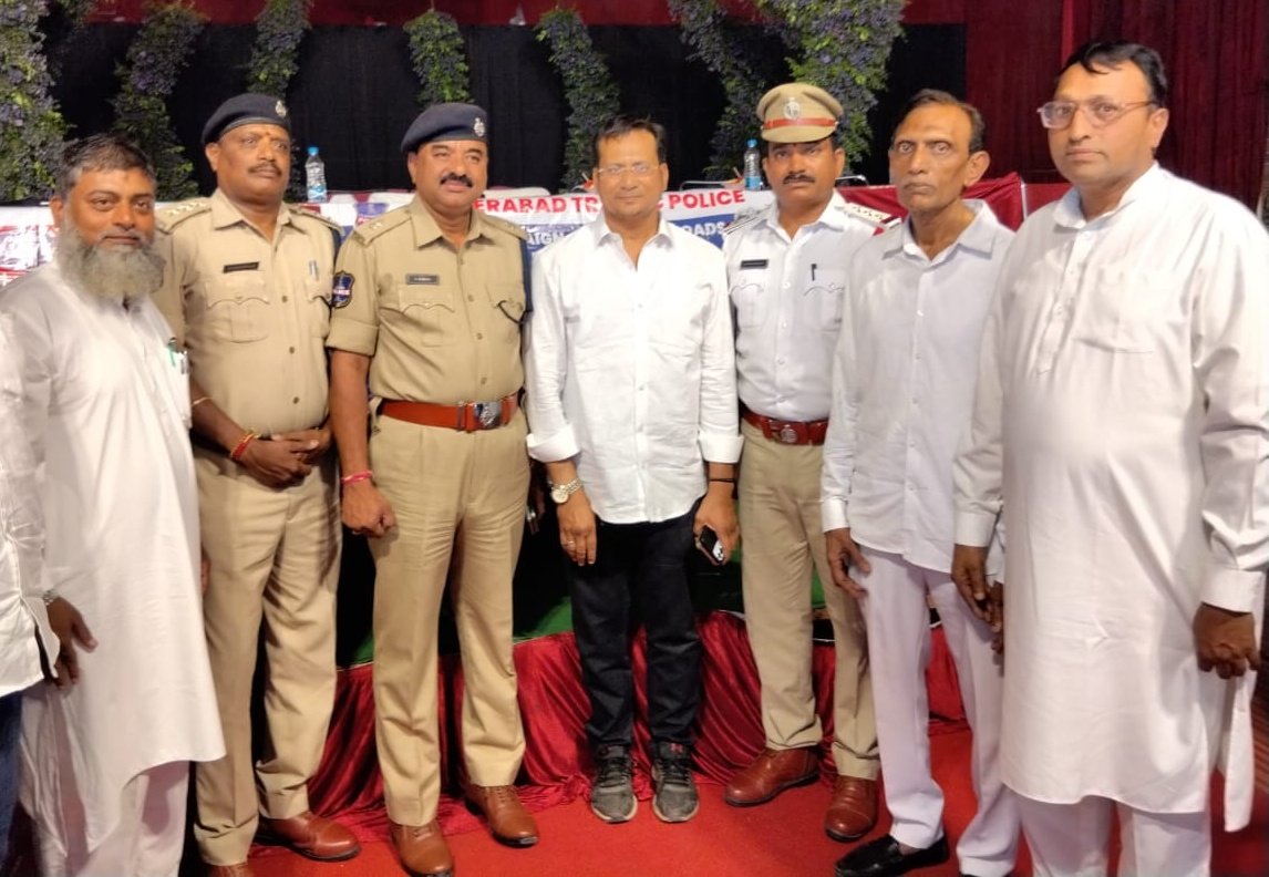 ktarnaka's tweet photo. Under the 99 Days Action Plan Praja Palana, Pragathi Pranalika,Arrive Alive Day1: Road Safety  was conducted at the Non-Teaching Function Hall,within OU PS limits .Central Peace &amp; Welfare Committee, Secunderabad Zone, and U-FARWAS participate @SajjanarVC_IPS @HYDTP @DCPSecHyd https://t.co/kZfUNEkrT0