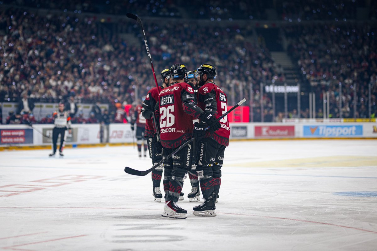 HCSpartaPraha's tweet photo. TOHLE JE SPARTA! 🔥 https://t.co/xExECRayc9