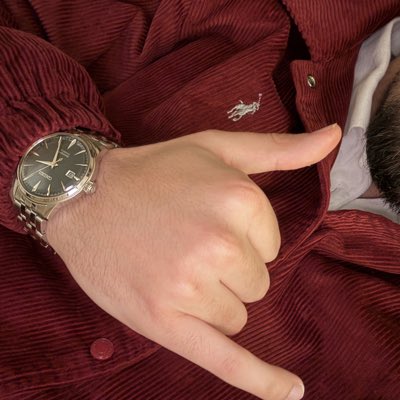 rebeutmax's tweet image. #NouvellePhotoDeProfil finis les doigts d’honneur c carré