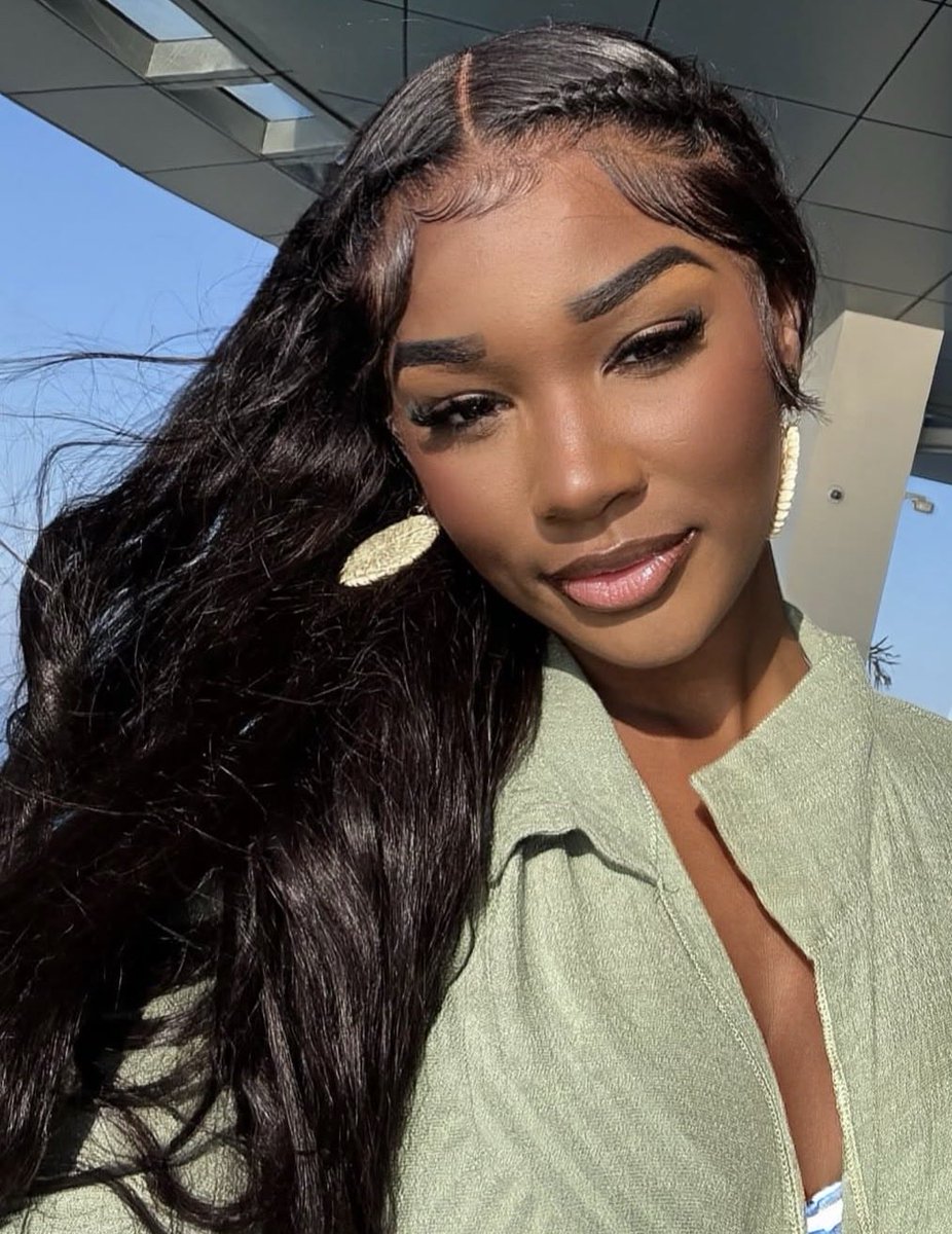 dosesofwhite's tweet photo. My sweet sweet girl 💔🕊️🤍 you didn’t deserve this 🥺praying you get justice ! You deserved so much more 🥺💔 #justiceforashleejanae #justiceforashly https://t.co/9Iol7Xii5Q