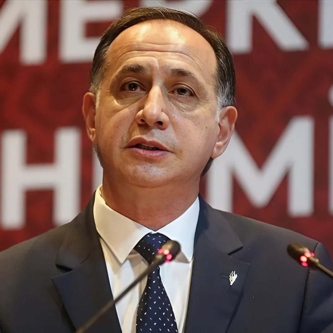 kartalhatti's tweet photo. Burak Yılmaz: "MHK Başkanı, Ali Kıran baş kesen gibi; keyfi yerinde. Onu kim koruyor? Bu MHK Başkanına neden dokunulmuyor?" https://t.co/t5cWkz7pzk