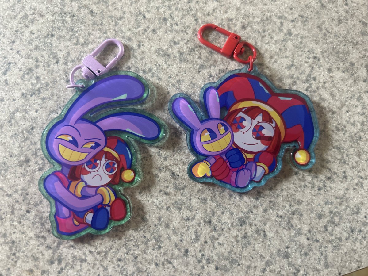 neeons_art's tweet photo. THE PLUSHIE KEYCHAINS CAME IN!!!!!

#theamazingdigitalcircus #tadcfanart #jax #pomni #funnybunny https://t.co/3ZV85ivQQ1