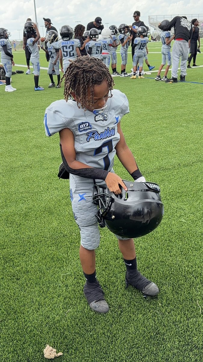 Red ❤️ tweet media