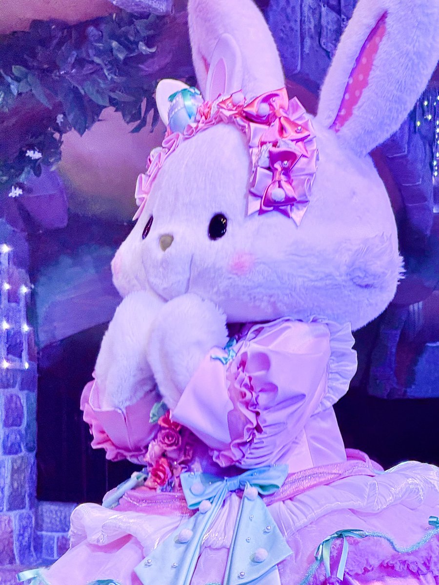 otogistep's tweet photo. おとぎステップのメルヘン研修でした。
一年の200日をイースターにして残りの165日をハロウィンにして欲しいです。 https://t.co/PYJbRnh9tg