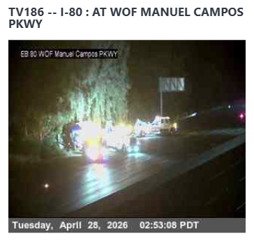 KCBSAMFMTraffic's tweet image. #Fairfield -- The FOUR right lanes are closed on westbound #Interstate80 past Campos Parkway to recover a big rig that ran off the roadway. (Photo: @CaltransD4) #KCBSTraffic.