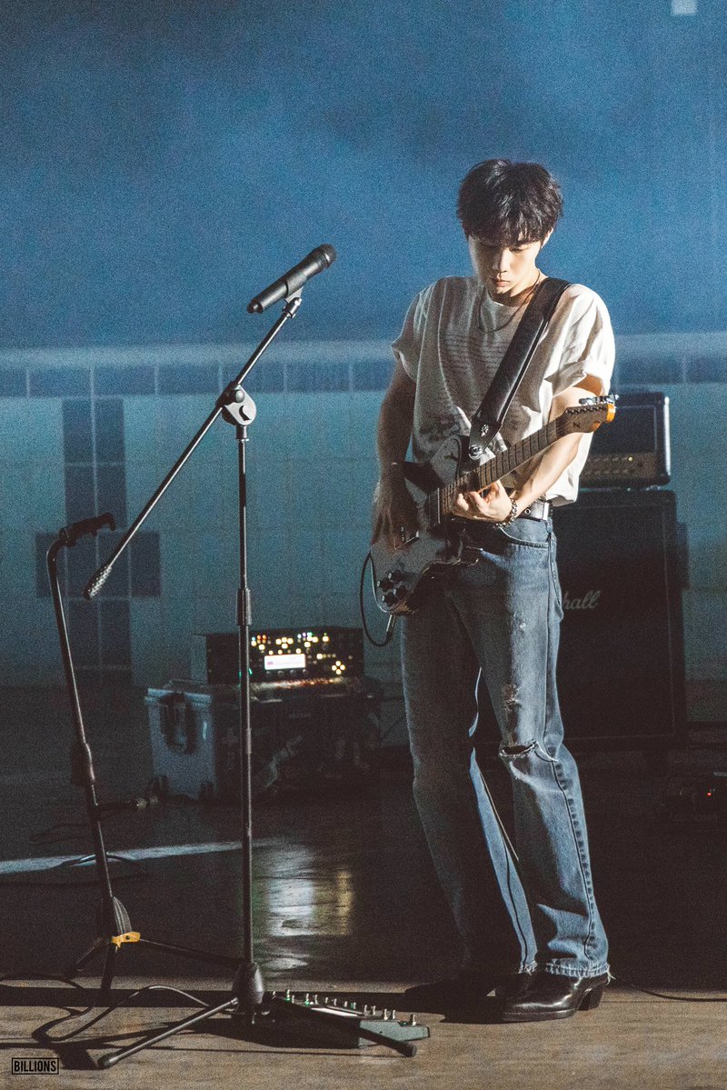 花の名 tweet media