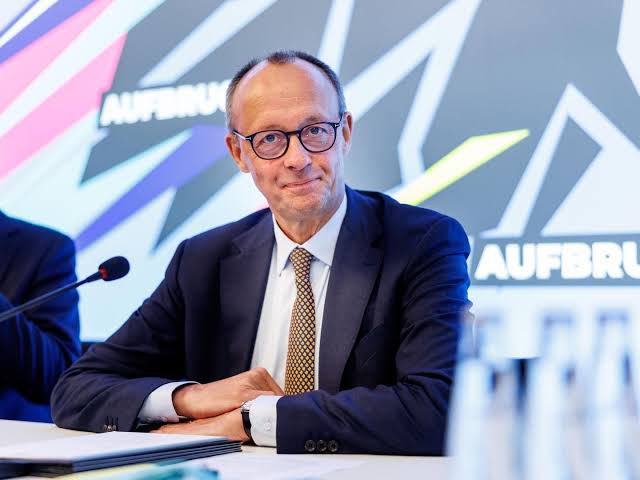 Ich muss sagen, dass mich Leute NaziWolf genannt haben, weil ich Fakten präsentiere, hat mich echt getriggert. Und tja, jetzt hau ich halt raus: 

Falls ihr neutrale Fakten unterstützen wollt, interagiert gerne damit. Ich wähle für keine Partei, lebe nicht mehr in Deutschland und