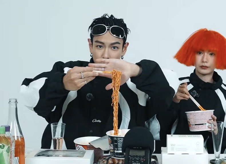 🐬🪐 tweet media