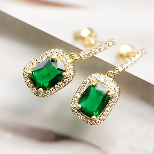 itsLightMagic's tweet photo. May Birthstone Emerald : A symbol of love, renewal &amp; abundance. It radiates heart-chakra energy and timeless luxury; Perfect for those who embrace growth, elegance, and Soulful beauty. Check here https://t.co/FJZ0a6driv
.
.
#MayBirthstone #Gemstone #HeartChakra #Healingcrystals https://t.co/NLvloDzdyq