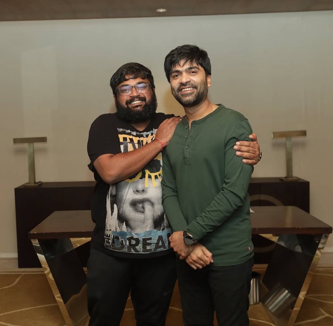 raghul 🦸‍♂️ tweet media