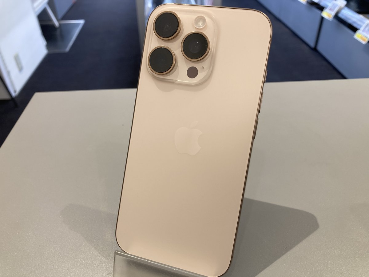 高性能＆状態も良好な iPhone16Proがおすすめ‼️ Apple iPhone16 