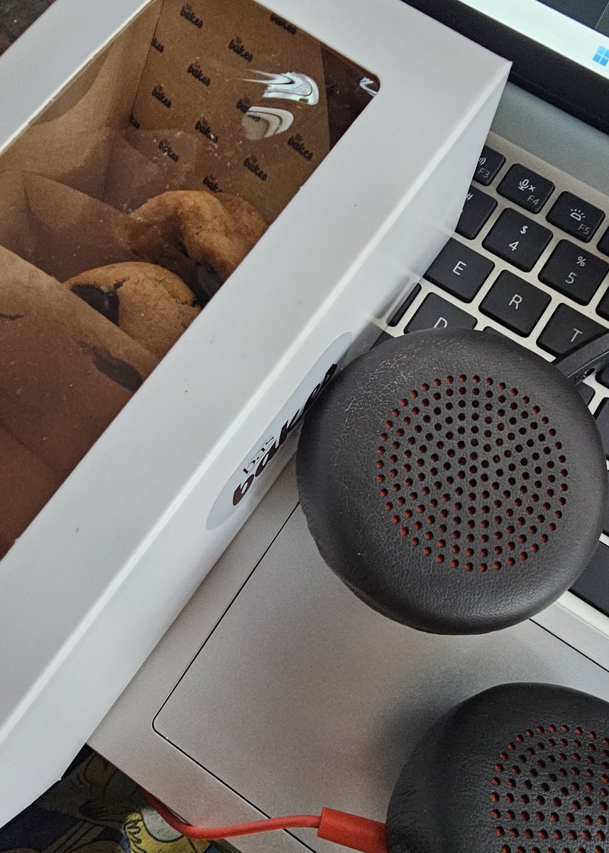 julez😺🐇🥟🌷 tweet media