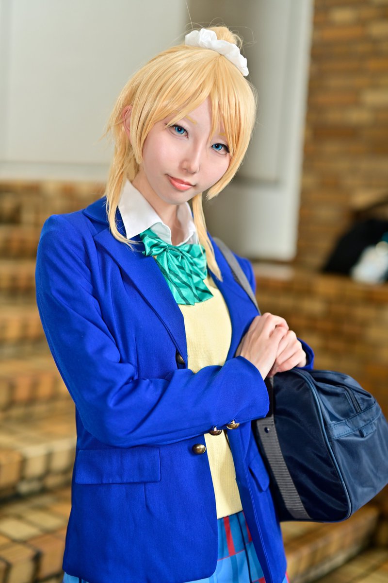 彩 tweet media