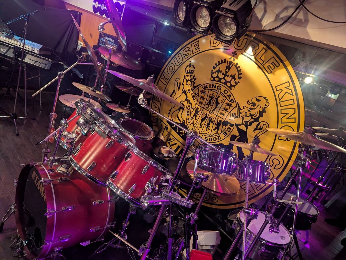 kking_cafe's tweet image. 当店では出演者、イベント企画等
随時募集してます🫶
(ジャンル不問)

お電話又はDMにて
お気軽にお問い合わせ下さい🥺

#姫路　#バンド　#LIVE