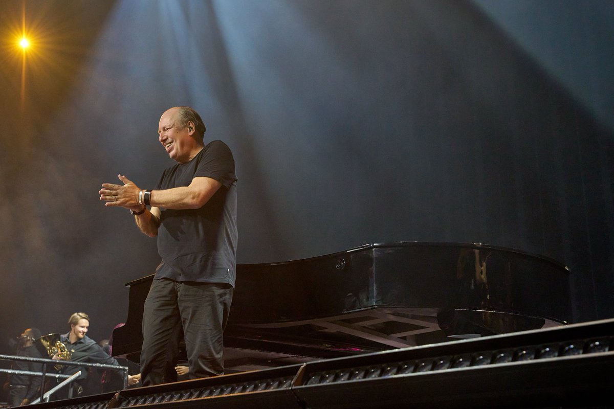 HansZimmerLive's tweet photo. One month on from the conclusion of our European tour in Lisbon 🥺

📸 @suzanneteresaphoto #HansZimmerLive https://t.co/aLbcyrzNcC
