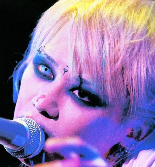 kyo posting tweet media