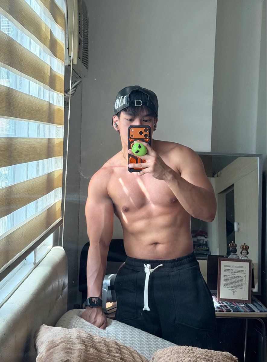 Russel Wheyghun tweet media