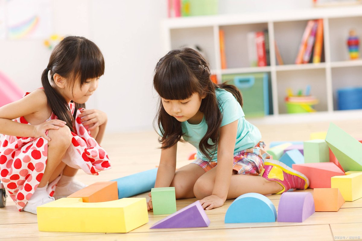 Livia Barcelos tweet media