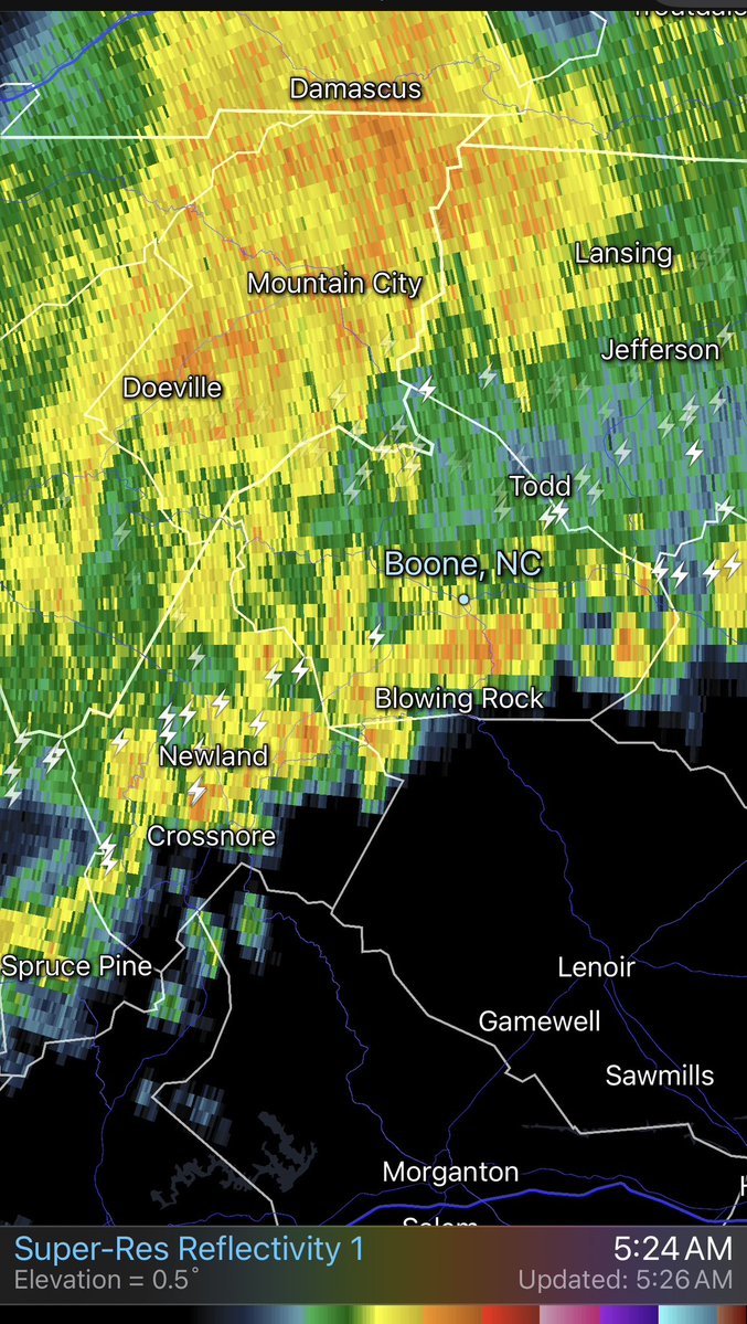 WataugaOnline's tweet image. 📡 5:26 AM radar: Rain and embedded thunderstorms moving through the High Country. Heavier cells and lightning near Mountain City, Newland, and Blowing Rock. Allow extra time if heading out. #NCWx #HighCountryNC #Boone