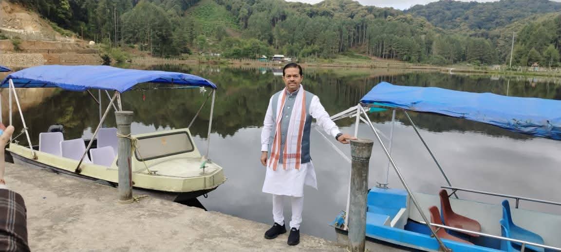 blvermaup's tweet image. अरुणाचल प्रदेश के लोअर सुबनसिरी में स्थित सिखे लेक (अमृत सरोवर) का निरीक्षण किया। यह केवल एक जलस्रोत नहीं, बल्कि स्थानीय विकास, जल संरक्षण और जनभागीदारी का सशक्त उदाहरण है।(1/2)
#NorthEast #ArunachalPradesh #AmritSarovar #GoodGovernance #Development