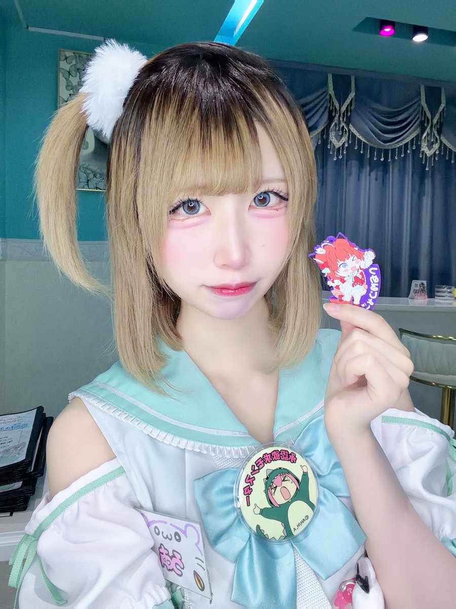 ろあ tweet media