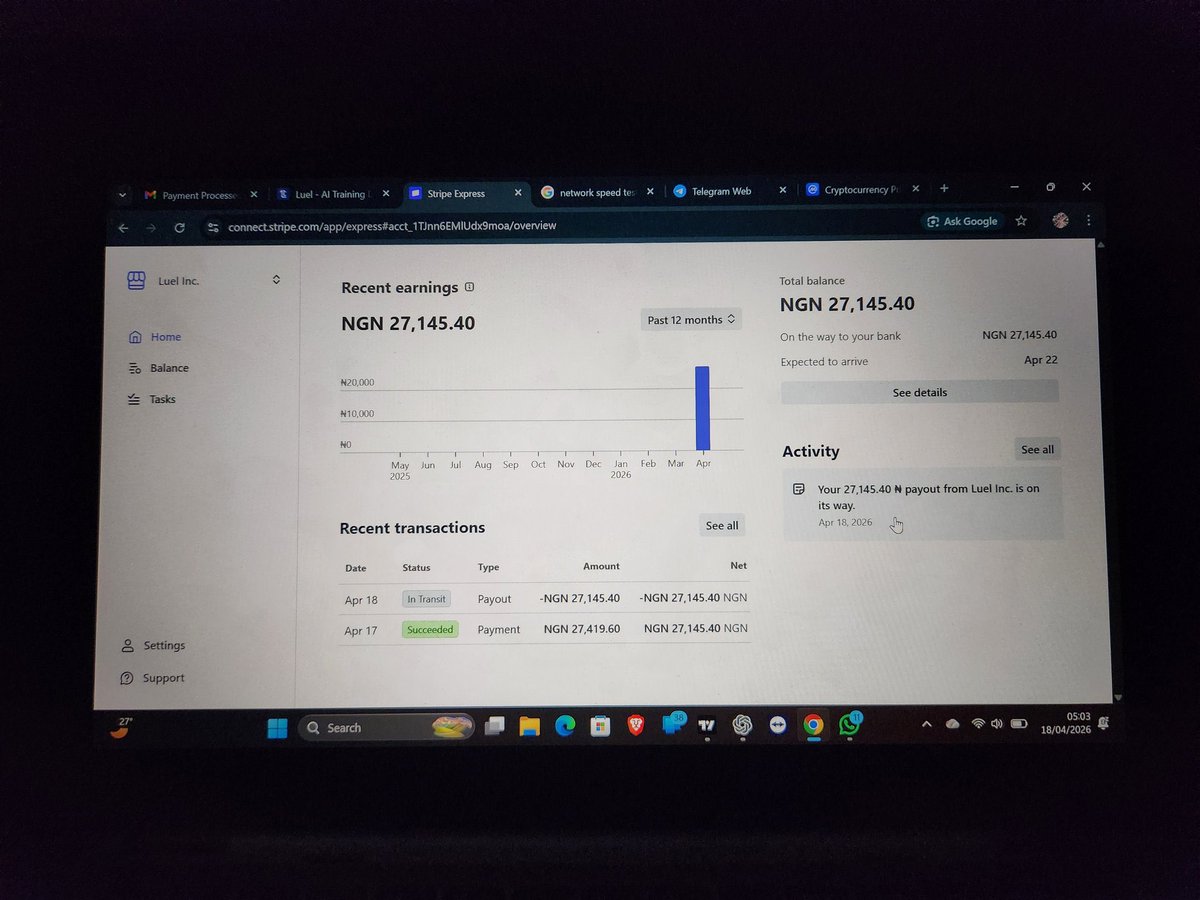 HerFarmercist tweet media