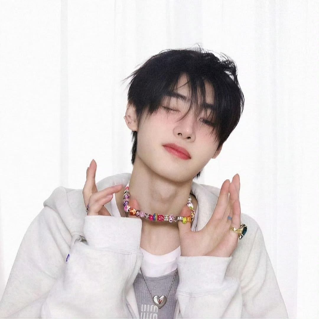 ‘ 𝘭𝘦𝘭𝘦 . 🪽┆# sevEN ! tweet media